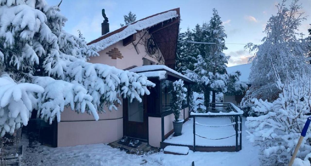 Métabief Refuge De L'Ecureuilヴィラ エクステリア 写真